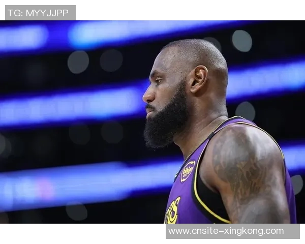 专家分析詹姆斯伤势恢复期为三到四周表明情况并不严重